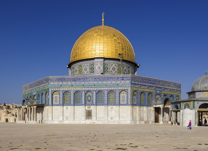 1200px-Israel-2013(2)-Jerusalem-Temple_Mount-Dome_of_the_Rock_(SE_exposure).jpg