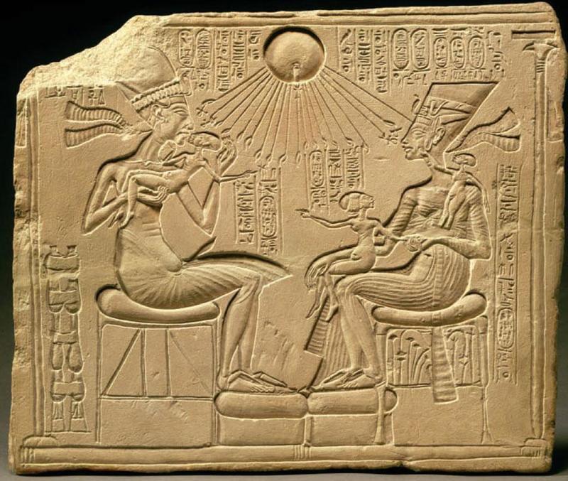 akhenaten_nefertiti_and_three_daughters13261709536571350420025245.jpg