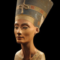 Bust of Queen Nefertiti